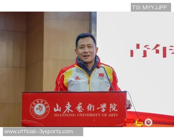 王峰足球运动员的成长历程与职业生涯成就探讨